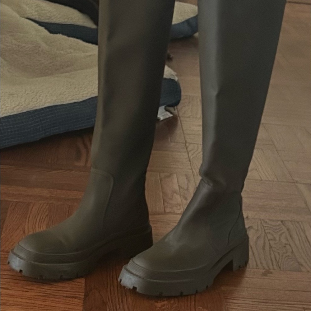 Zara rubberised flat boots tall khaki sz 39 NEW